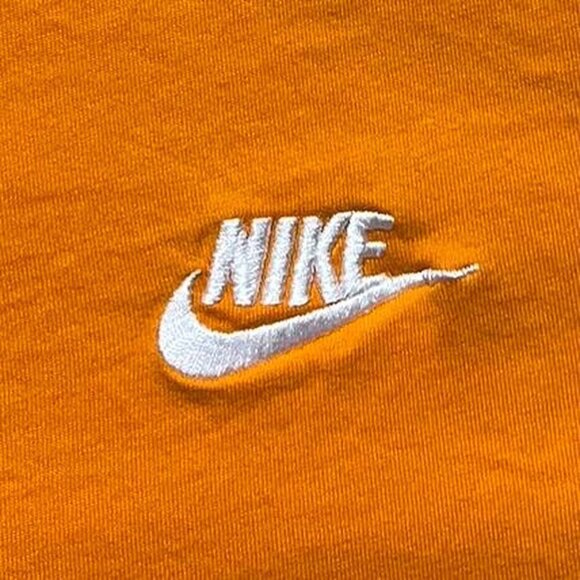 Nike t shirt - Picture 2 of 5